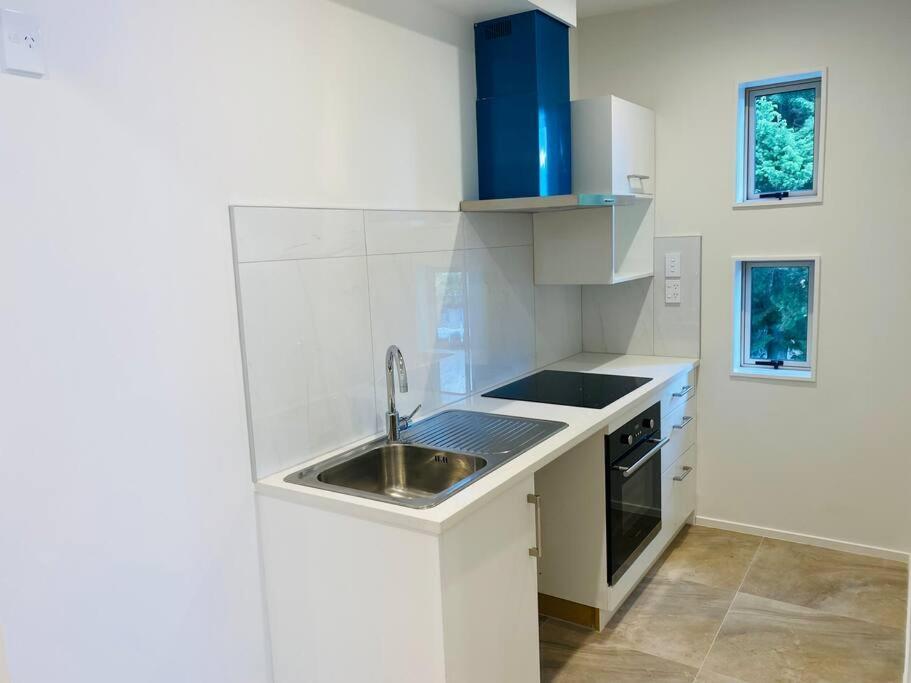 Otahuhu Town Centre Brand New Apartment 8B オークランド エクステリア 写真