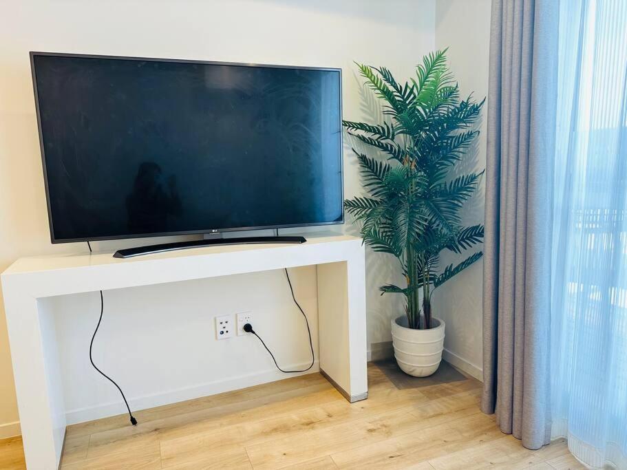 Otahuhu Town Centre Brand New Apartment 8B オークランド エクステリア 写真
