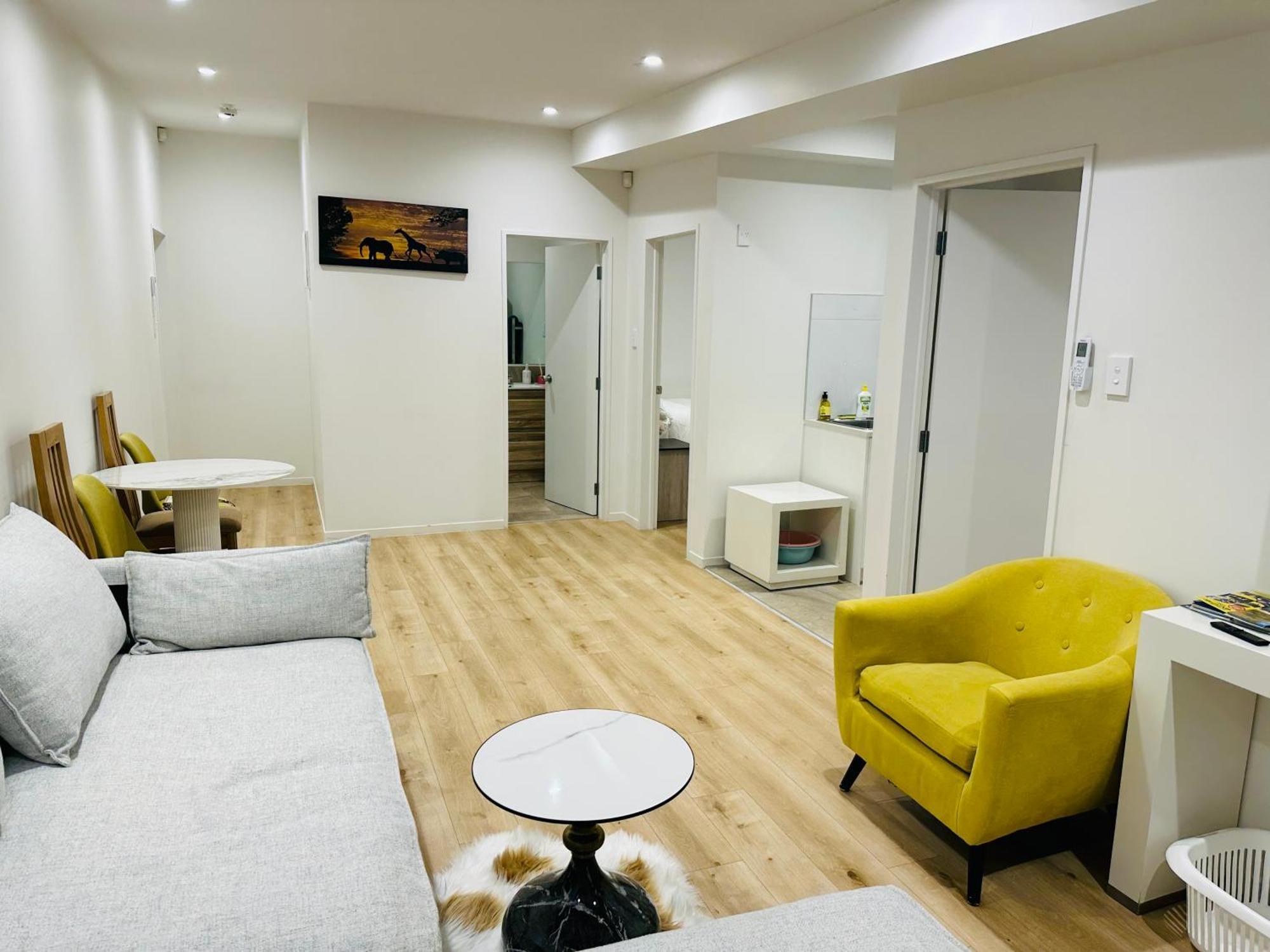 Otahuhu Town Centre Brand New Apartment 8B オークランド エクステリア 写真